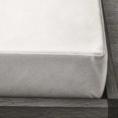 The Company Store Classic Easy-Care Jersey Waterproof Mattress Pad (Queen Size)